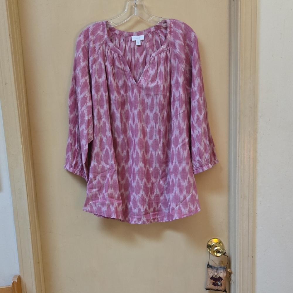 Shirtail Pnk and White Tunic with Relaxed Fit